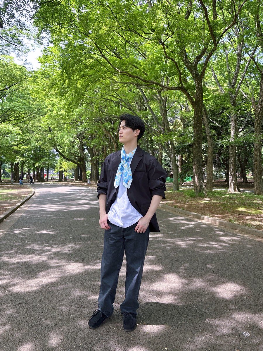 ARAMA_TOKYO's tweet photo. #アラトー本店、オープンしました☀️

本日のおすすめはブルーポピーのスカーフ🌼💙

清涼感のある神秘的なブルーは、
意外とデニムなどのカジュアルな装いにもぴったりな一枚です✨

シンプルなコーデに合わせるだけで、
ぐっと涼しげで洗練された雰囲気になります🙌🙌🙌 https://t.co/CWgzYCP2Dq