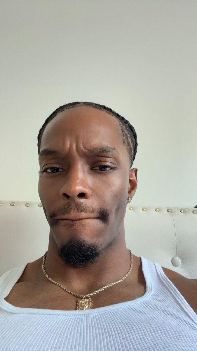 _tre3k's tweet photo. 🤓🤘🏾 https://t.co/fh3yLPJoO5