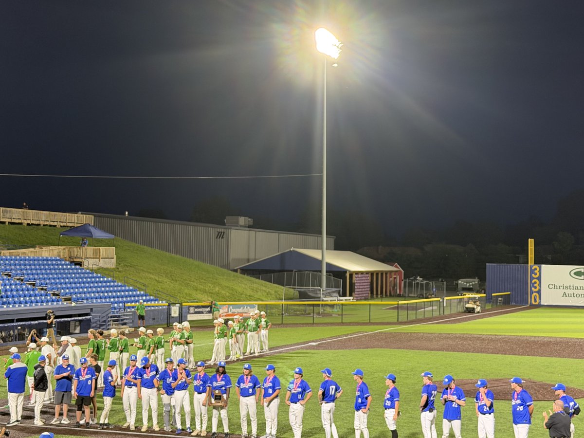 Athletics_DHS's tweet photo. We are so proud of this team! Boys had an incredible season and our seniors put this program back on the baseball map. 2nd Place Class 3! 
Thank you TJ, Alex, Mike, Rudy, Finn, Jaymeson, Jackson, and Tyler and Ben 
We 💙 You! https://t.co/glpbrq4sym