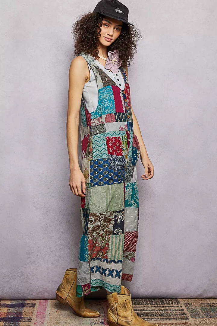 amomentofnow's tweet photo. Less layers, more flair. 🌟 POL sleeveless patchwork wide leg jumpsuit: deep V, pockets. Breathable &amp; airy. Click to Try It ➡️ https://t.co/jqcv5WVm8S #Sleeveless jumpsuit #Wide leg jumpsuit #Patchwork fashion #Bohemian style #Summer outfits https://t.co/c8dQWvYSlD