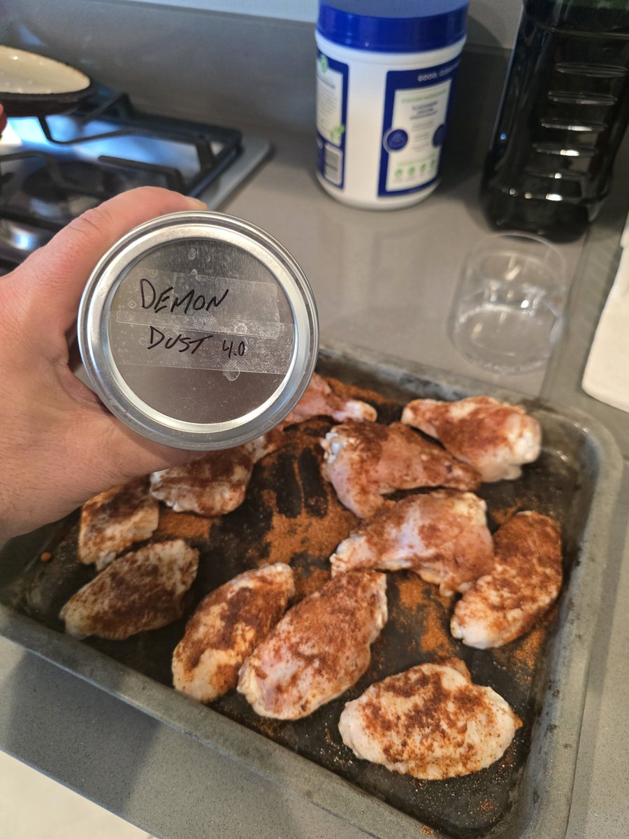grrouchie's tweet photo. Demon Dust 4.0
Still trying to figure out the Rub game https://t.co/vMMnyTP7hs
