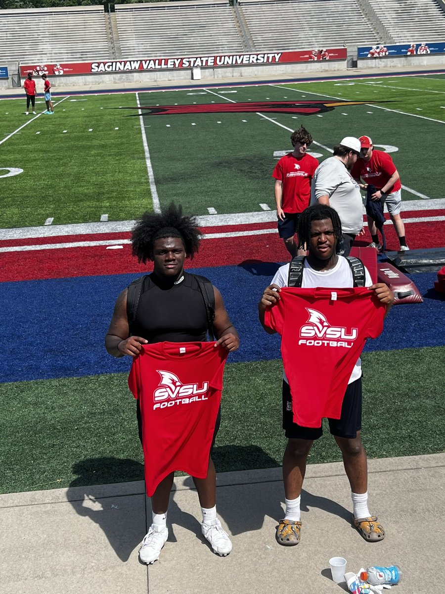NyzereBriscoe56's tweet photo. Had a great experience at Saginaw Valley prospect camp‼️ Great coach and competition today. @CoachSims13 @DanteBarnes20 @SFbradfordFB @jacobpardonnet @_antjuan_ @MIexposure @AllenTrieu @247recruiting https://t.co/X9bCMvh5hR
