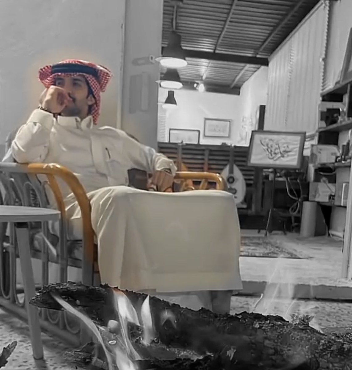 ama86_'s tweet photo. #عبدالعزيز_سعيد @azoz7245 

اليا حضر يغنيٍ عن الكل وينوب 
وان غاب ما كلً يسد محله 🤎✨ https://t.co/gyfW2k8xOL