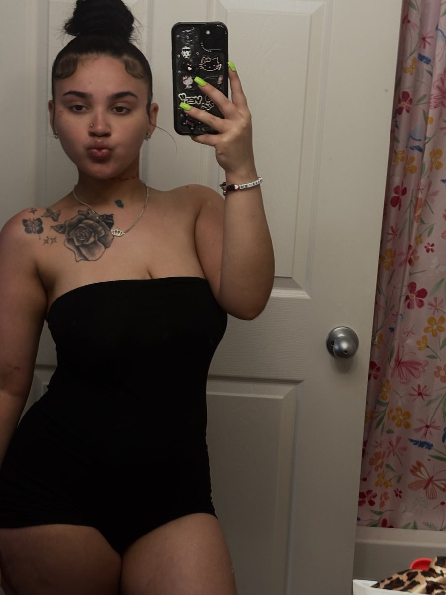 prettygirl.juelz tweet media