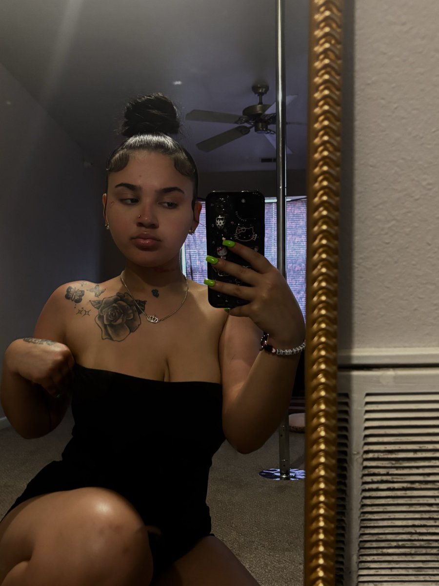 prettygirl.juelz tweet media