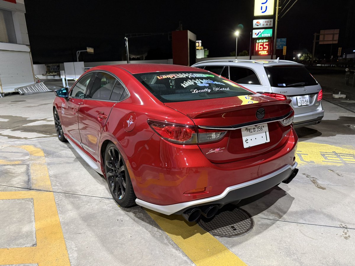 MicasaTrading's tweet photo. アテンザXD なんと軽油6MT！
H25年式、15.8万キロ、車検8月19日まで
いろいろ触られてます。ステッカーはご自身で剥がしてください。。。
名古屋から乗って帰ってきましたが機関良好です。速い。マフラー音は静かですね、AIMGAINのマフラーカッターだけ？また見ておきます

今年度税込38万円にて！ https://t.co/VMO0OBJlvj