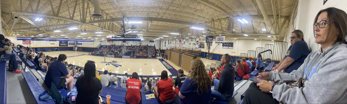 LadyHornetsBB's tweet photo. https://t.co/Xv0Ul8BNmM