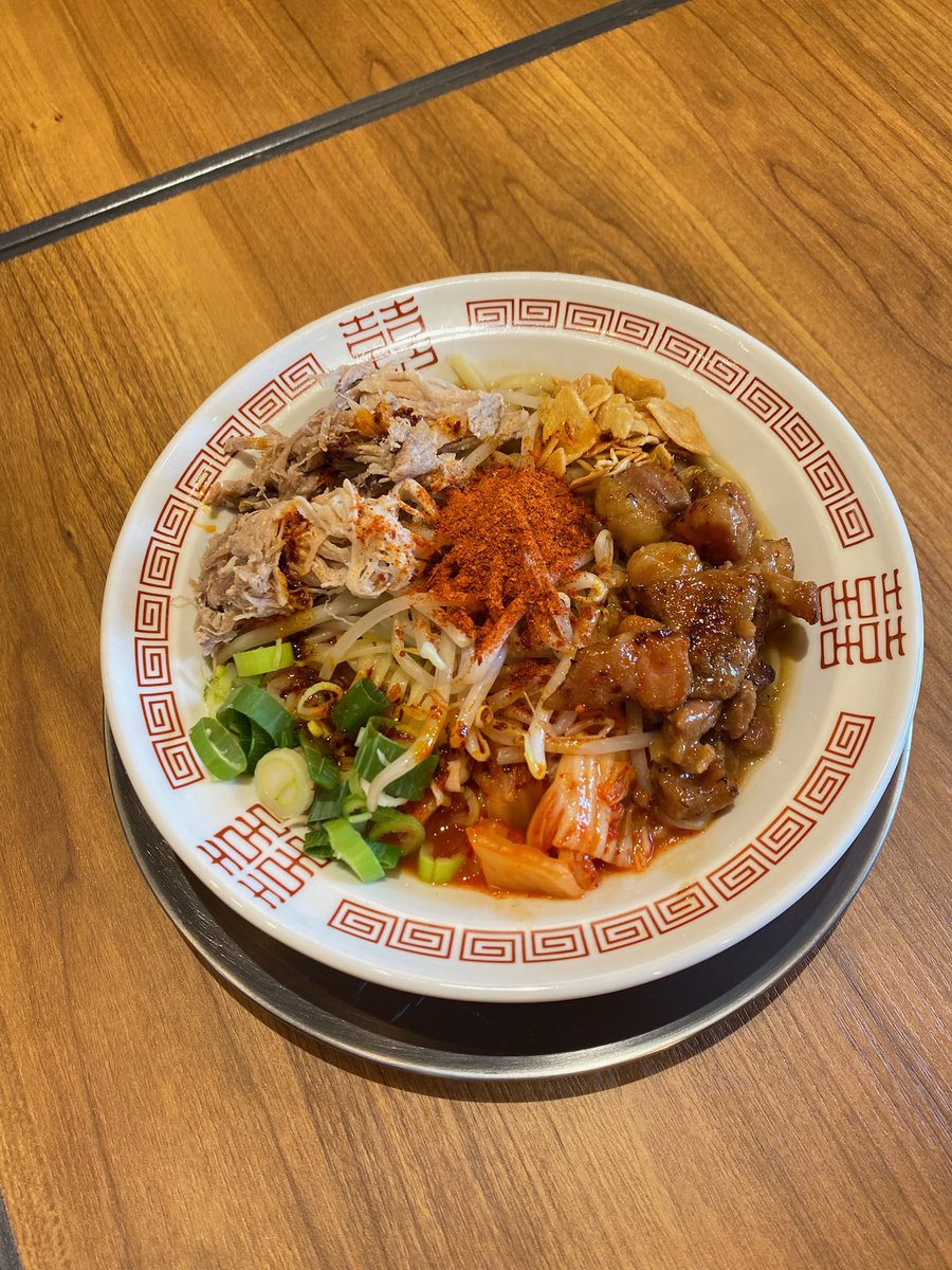 torisobazagin's tweet photo. 🎉本日6/5（金）OPEN🎉

旨辛麺専門店「有罪」が
バルチカ03・4階にオープン🍜🔥
黄色い暖簾が目印です🟡✨

⏰11:00〜22:00（L.O.21:30）

スタッフ一同、皆様のご来店を心よりお待ちしております！

※1枚目写真はレセプションの様子です https://t.co/lLqpyTd3Hf