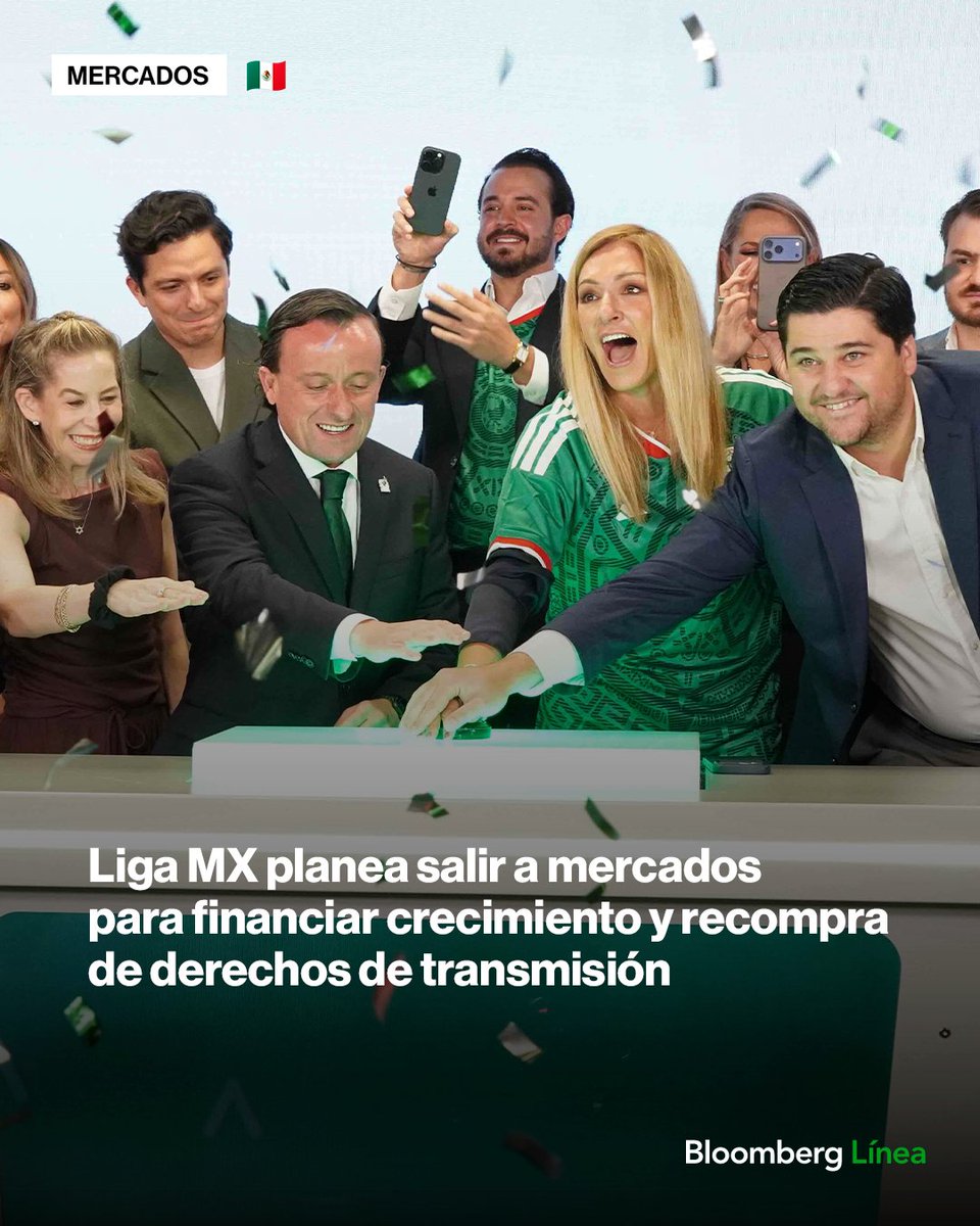 BloombergLineaM's tweet photo. La Liga MX planea buscar capital en los mercados para financiar su crecimiento y la recompra de derechos de transmisión. La competencia ya fue valuada en US$13.000 millones, según Mikel Arriola.

Te contamos más: https://t.co/kG1ttuI25O

📷: Cortesía/BIVA https://t.co/oY5a1FZnSZ