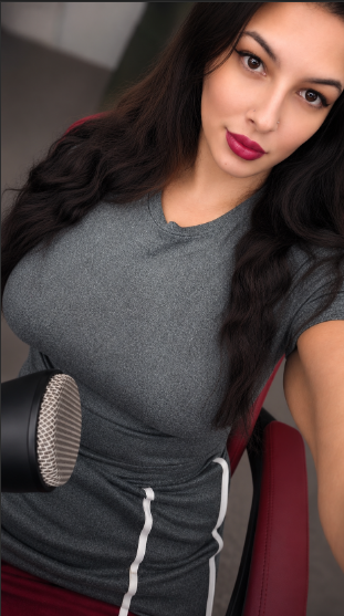 AngelynStream's tweet photo. PJs, Paperwork &amp; Pour Decisions 🍷🚓

The pajamas are on. The paperwork is piling up. The drinks are helping.
Dreamland RP — live now ✨
#DreamlandRP #GTARP #PoliceRP #Roleplay #TwitchStreamer #WomenWhoGame #LiveNow
https://t.co/GLbeZXFp0Z https://t.co/7wG6YEBo5r
