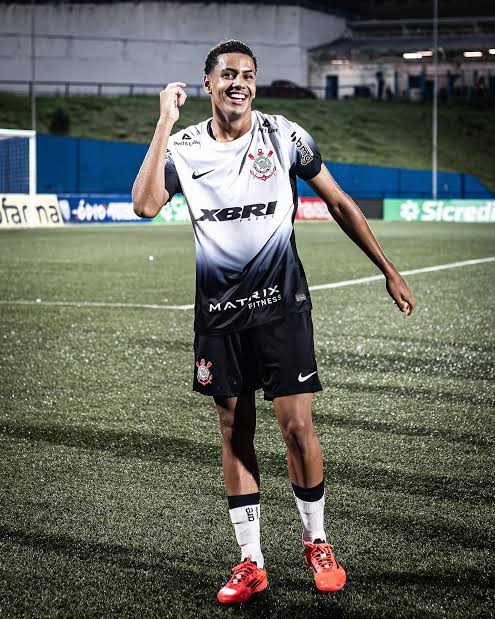 Leo Menezes tweet media