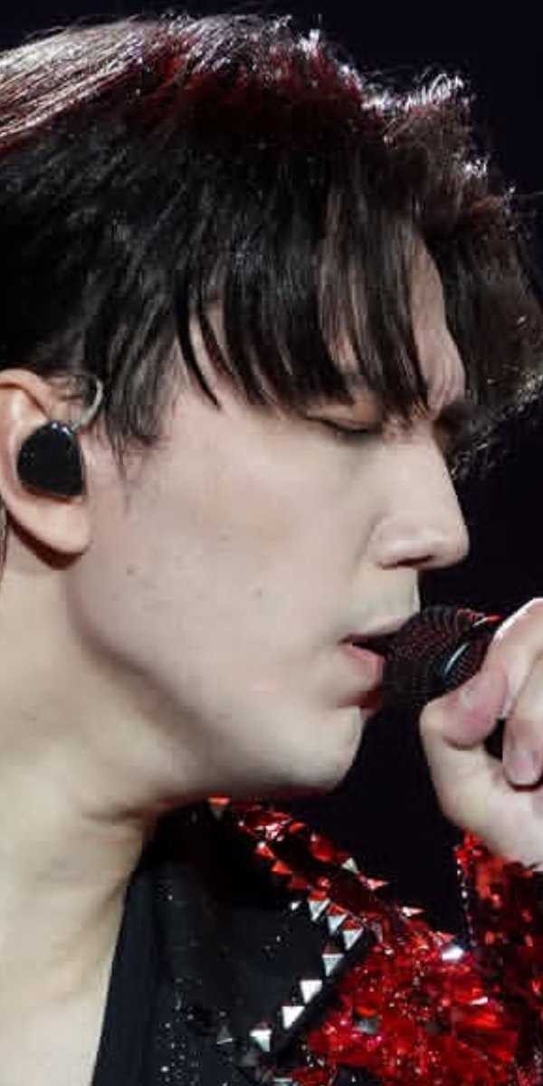 MariaMa42212823's tweet photo. @Cristin25558525 @DiDearsHispanos @dimash_official Eres como el sol que ilumina el camino de tus DEARS
MI FAVORITE DIMASH SONG
@dimash_official
❤❤❤❤❤❤❤ https://t.co/XfLkEtZlCI