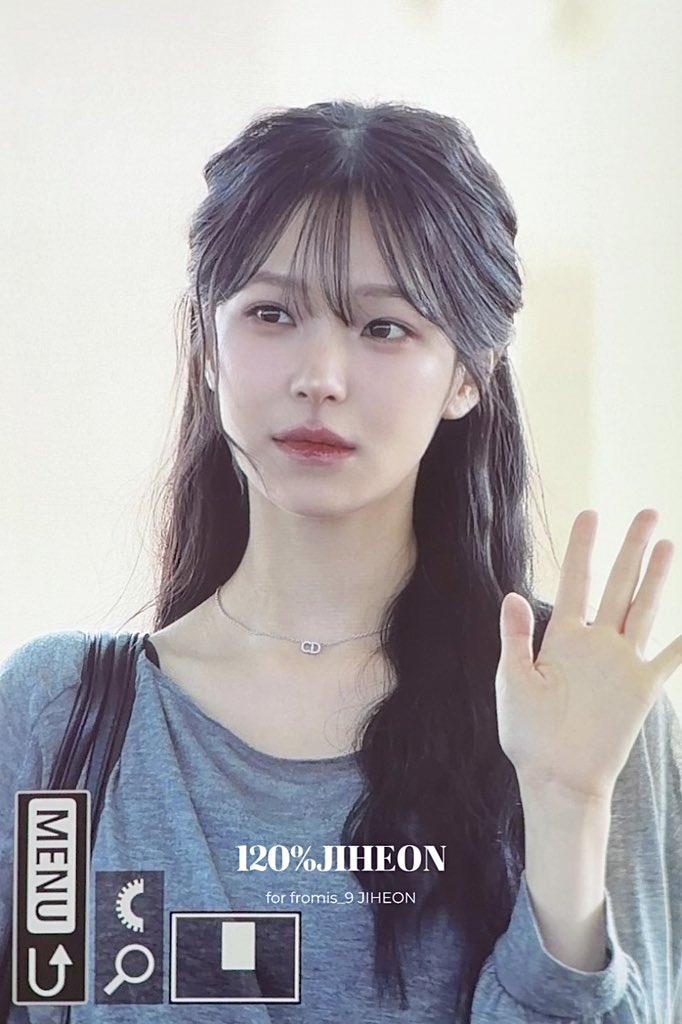 JIHEON_120's tweet photo. 260605 ICN

반묶음 못참지..🥹❤️‍🔥❤️‍🔥❤️‍🔥

#프로미스나인 #fromis_9 #지헌 #ジホン #baekjiheon https://t.co/ufYTvTk6qa