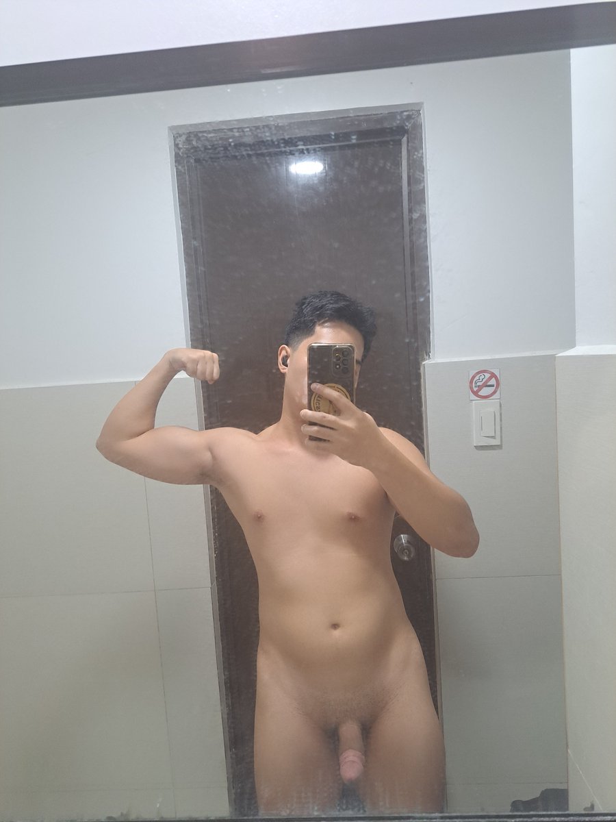 kltcdd's tweet photo. horny af https://t.co/lElJKmCsAX