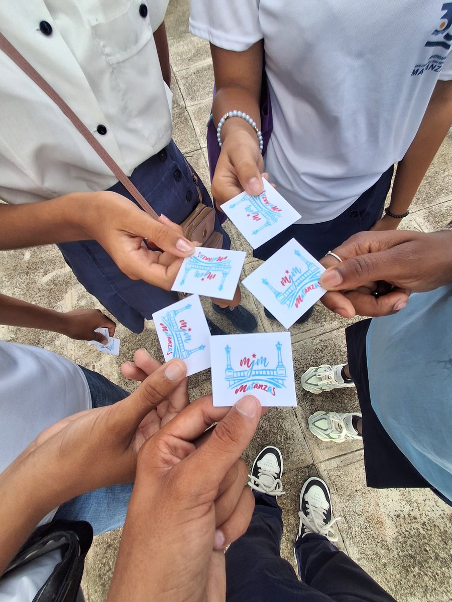 MJMMatanzas's tweet photo. 🇨🇺🏔⭐️ ¡Activamos "Por los senderos de la historia" en #Matanzas!
❤️ | En el marco de la jornada "Seremos todos como Maceo y el Che", jóvenes de la #UJCMatanzas y la #FEEMMatancera recorrieron parques y monumentos que honran la huella indómita de nuestros titanes. https://t.co/5m5cv5oVea