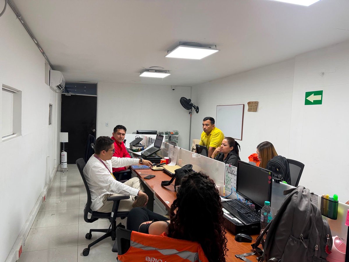 URestitucion's tweet photo. El Grupo Fondo de la #URT avanza en el cumplimiento de las órdenes de compensación. 

En el primer semestre de 2026 se han expedido 25 resoluciones que benefician a 35 personas de Norte de Santander, Arauca y Magdalena Medio.

El 3 de junio de 2026 se realizó una jornada de seguimiento a 60 órdenes de compensación tramitadas ante el despacho de la magistrada Yenny Paola Ospina Gómez, correspondientes a las Direcciones Territoriales Norte de Santander, Arauca y Magdalena Medio.

Estas acciones representan una inversión superior a $4.900 millones y reflejan el compromiso institucional con la garantía efectiva de los derechos de las víctimas.