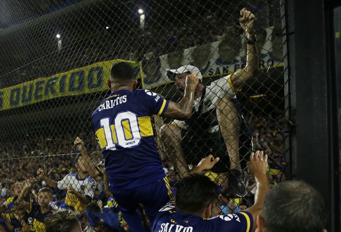 NoviaBostera's tweet photo. 🗓️#EfeméridesXeneizes El 4 de junio de 2021 En  La Bombonera Carlitos Tévez anunció el cierre de su tercera y última etapa como jugador del club. 

🟦🟨🔟El último que estuvo a la altura de lo que implica llevar la 10 de Boca.

Reviví la emotiva conferencia de prensa⬇️ https://t.co/vEO0cLFqIM