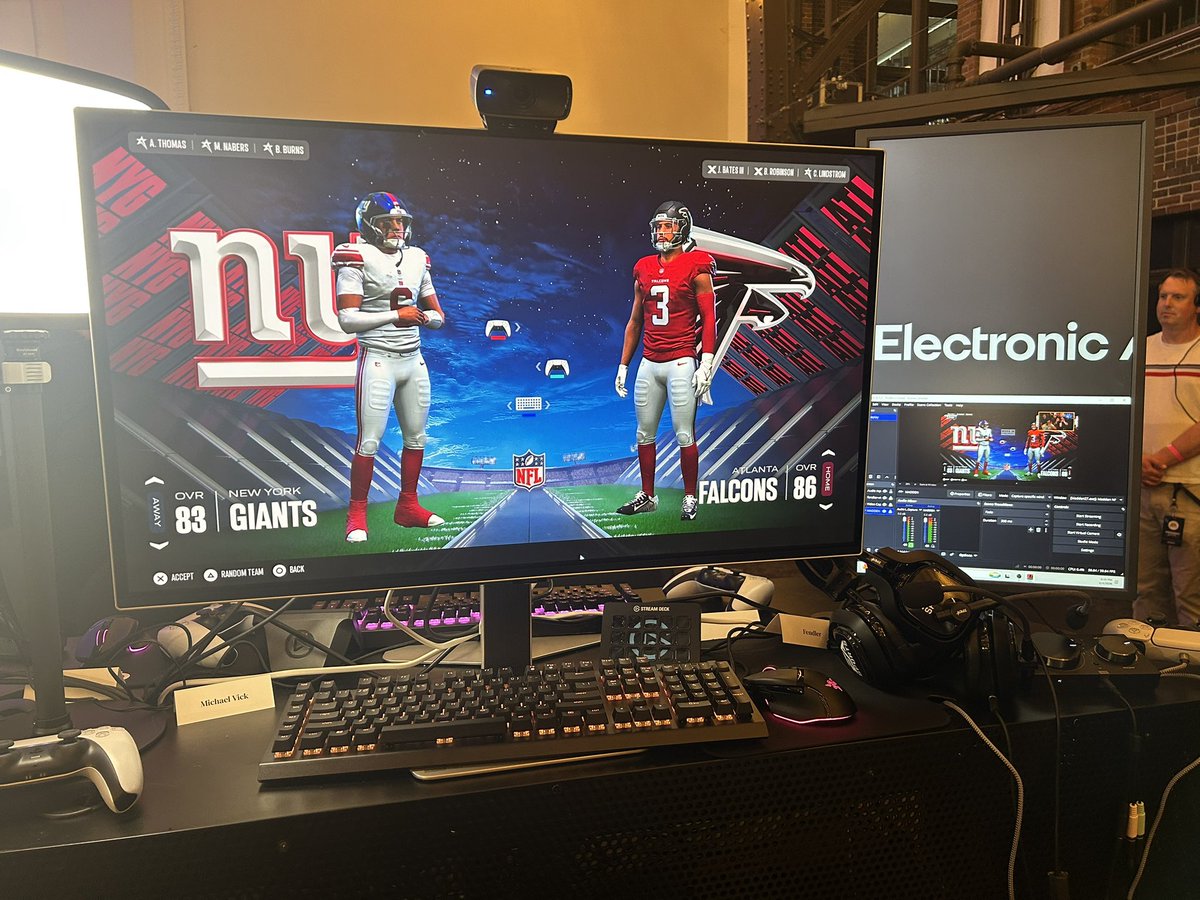 FendlerTweets's tweet photo. MADDEN NATION! TONIGHT @ 9P EST:

Playing Madden 27 vs @MichaelVick LIVE from the @EAMaddenNFL Opening Drive here in Chicago on my Twitch channel!

ttv / Fendler - CHECK IN!!! https://t.co/66Nz2tf1pJ