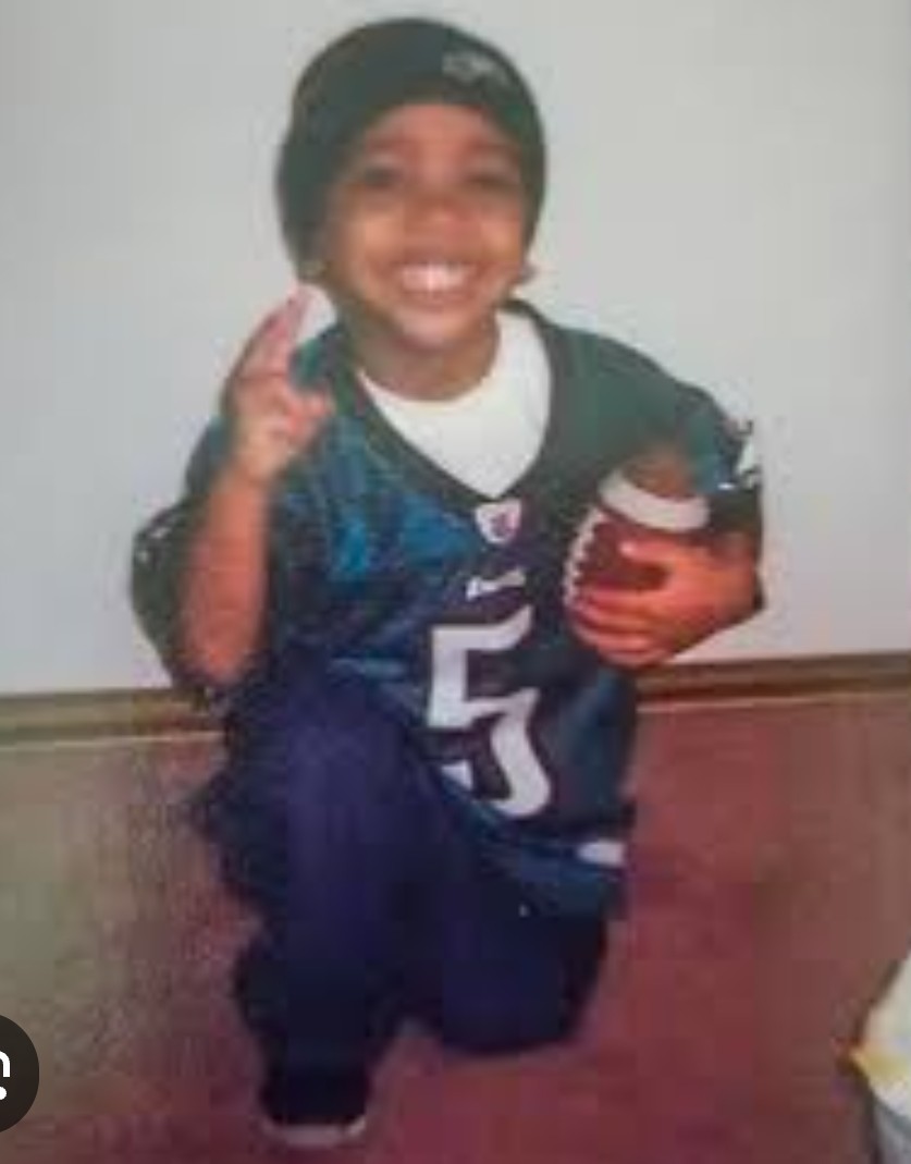 anitbrat1234's tweet photo. Jayden Daniel's didn't have to make AI pictures his Childhood https://t.co/JQlbGvGwMW