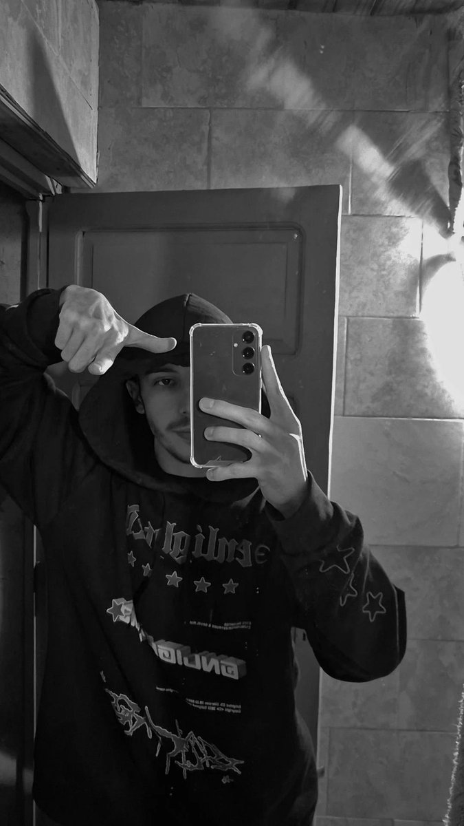 franbade_'s tweet photo. inserte pie ee foto https://t.co/cJDl6eLysb