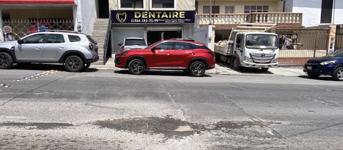 CICsal's tweet photo. *FUGA* Ciudadano(a) reporta fuga en calle José María Lafragua antes de llegar a Abraham Cepeda, Col. Topochico. Indican al parecer es una fuga de agua potable donde ya se hizo una reparación anterior #Saltillo
@SaltilloGob @AguasdeSaltillo 
https://t.co/eA8zNHIdOh https://t.co/k7pqH07E5F