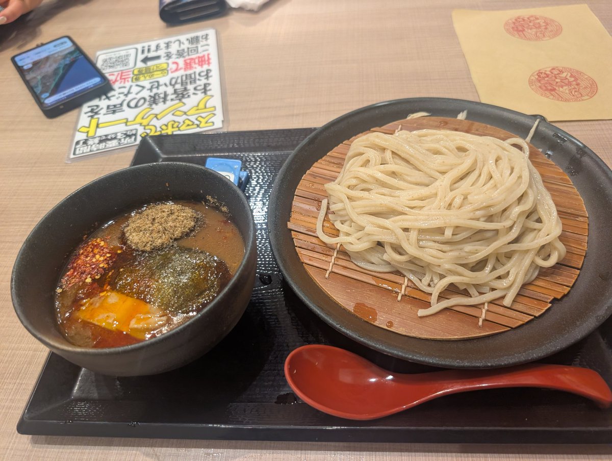 mimi0220220's tweet photo. 意外と楽しめてる😂初よ初！！富山県
昨日は、仲良くしてくれてる方と晩御飯🍴😋
このつけ麺美味かったっ！！
何時間も待ってくれてありがとう🤩🤩 https://t.co/21lWDa3NGt