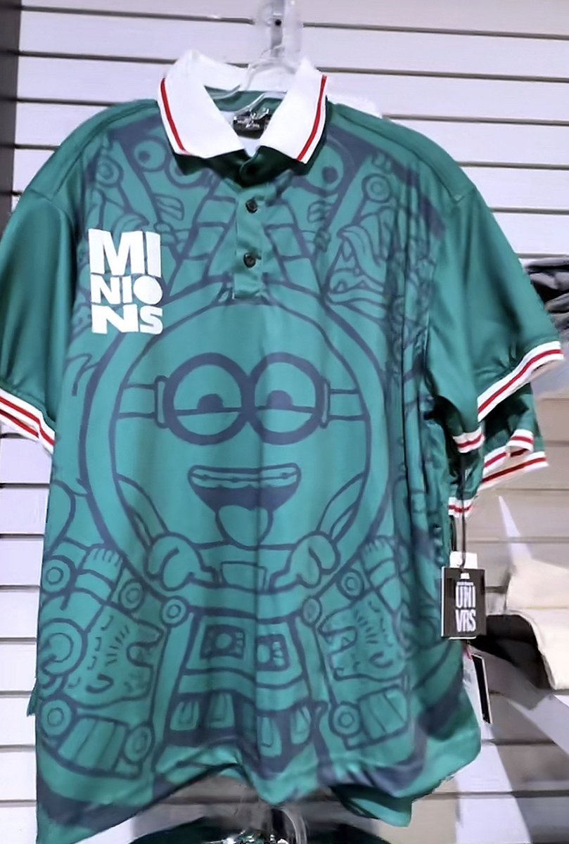 nug3333's tweet photo. @suzidaneu Cuando te vas a comprar el jersey de minion??? https://t.co/Y9T671kcIH