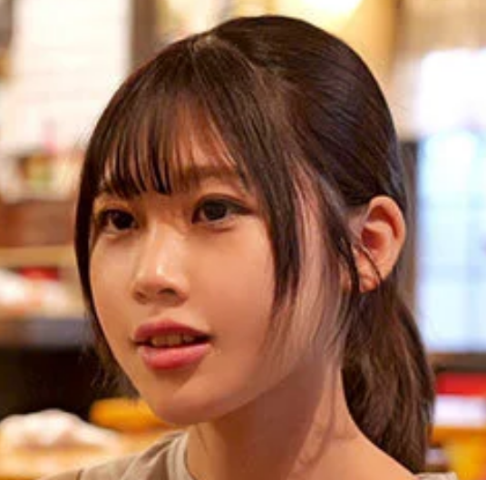 AYa3ee's tweet photo. 清純派な雰囲気が魅力の守屋えりちゃんを大特集！

お店を切り盛りする頑張り屋さんな彼女の、衝撃のデビュー作がとにかく凄すぎる…！😲

ネットで噂されている情報や、最新の出演スケジュールまでファン必見の情報を完全網羅👀

※詳しくは私のプロフ欄にて🔗🥰🔍
#守屋えり https://t.co/BuZux4oncw