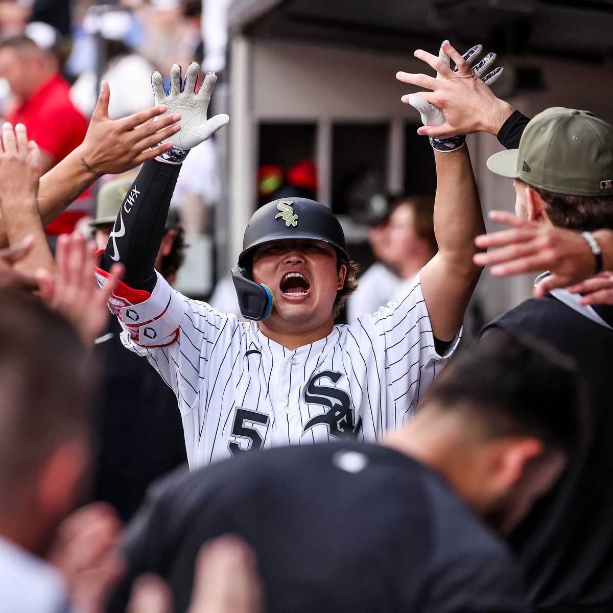 Spok4_'s tweet photo. @PapiGing Defect to sox FC vibes up https://t.co/0IOahmxncG