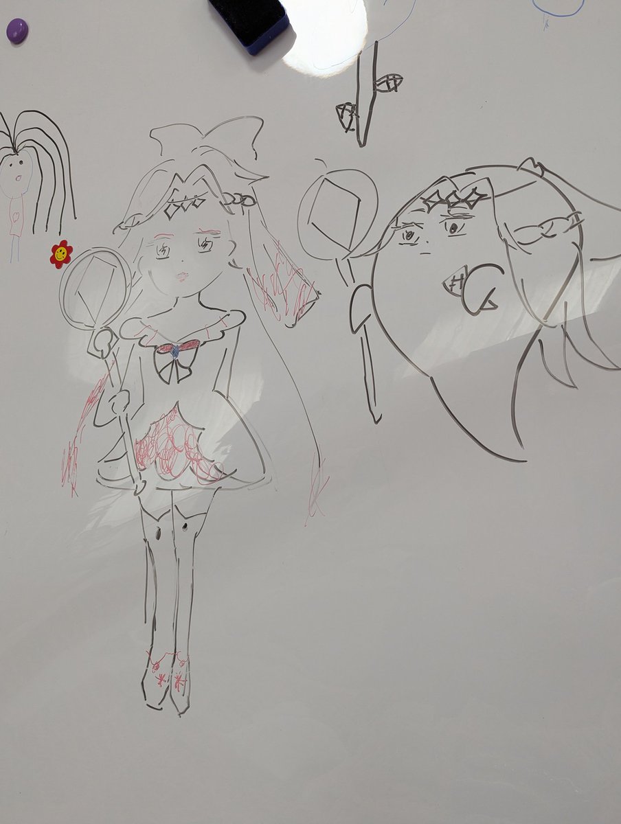 36w6d's tweet photo. アルカナシャドウ描いてーと言われたのでノールックで描きました
右のはアルカナシャドウのおばけ(て何)
はじめてにしては結構似てない？自画自賛😘
いちたまのアルカナもかわいい https://t.co/wGEeVnUIn9
