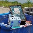 socialismoolib1's tweet photo. 🇨🇺#CUBA #HORIZONTE

#Noticias

🔫04/06/2026 BLOQUEO ENERGÉTICO de #EEUU #TRUMP a #DICTADURA #COMUNISTA de 70 AÑOS en CUBA, SIN RECOGIDA de #BASURAS 10 DÍAS

Peor la BASURA del DICTADOR #CUBANO #RAULCASTRO y #GAESA por ROBO de $18.000MILLONES a los #CUBANOS
https://t.co/HIxyJ9I4Na https://t.co/q9qvwiru0W