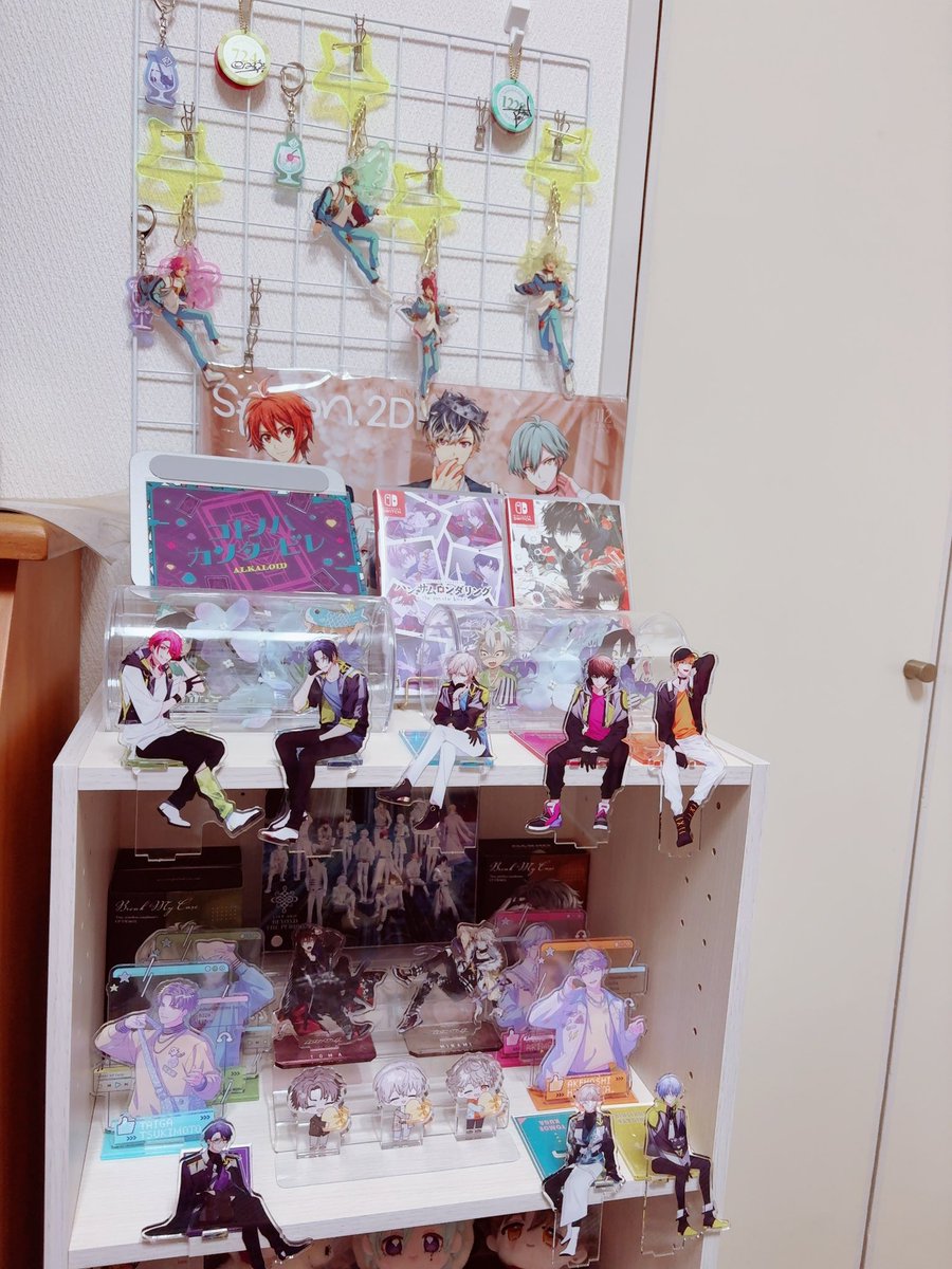 bb0mm9's tweet photo. サムダリのアクスタかわいすぎた‥！ https://t.co/PBCVvYAtiq