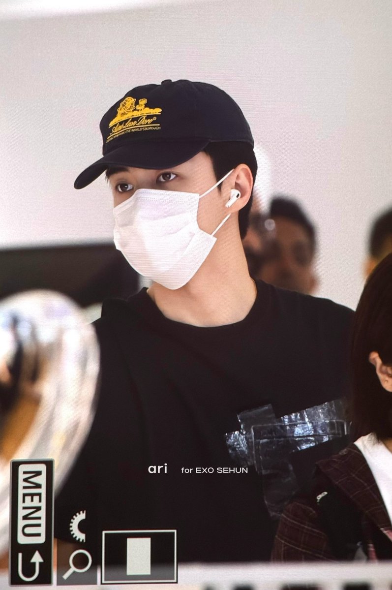 oohari412's tweet photo. 260605 KIX #세훈 #SEHUN https://t.co/D2qIwFURXZ