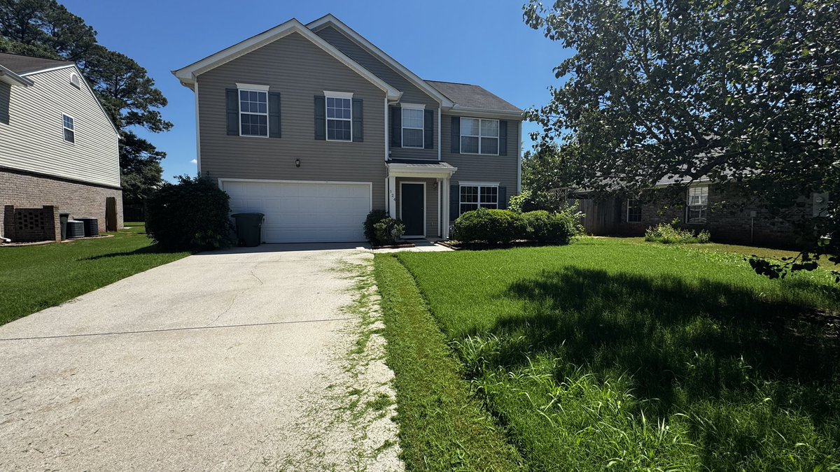 iamrodneysmith's tweet photo. Eli and Asa from home base, Huntsville , Alabama who are taking part in our 50 yard challenge mowed their 40th lawn. They are on the final stretch ! https://t.co/GcExIhe7Mk