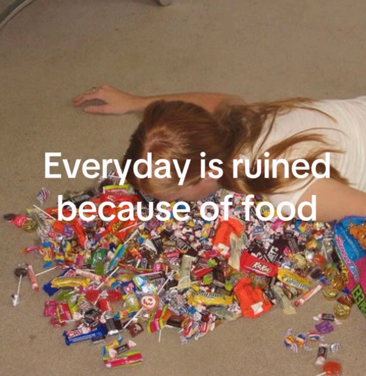 mio of 🏚️twt tweet media