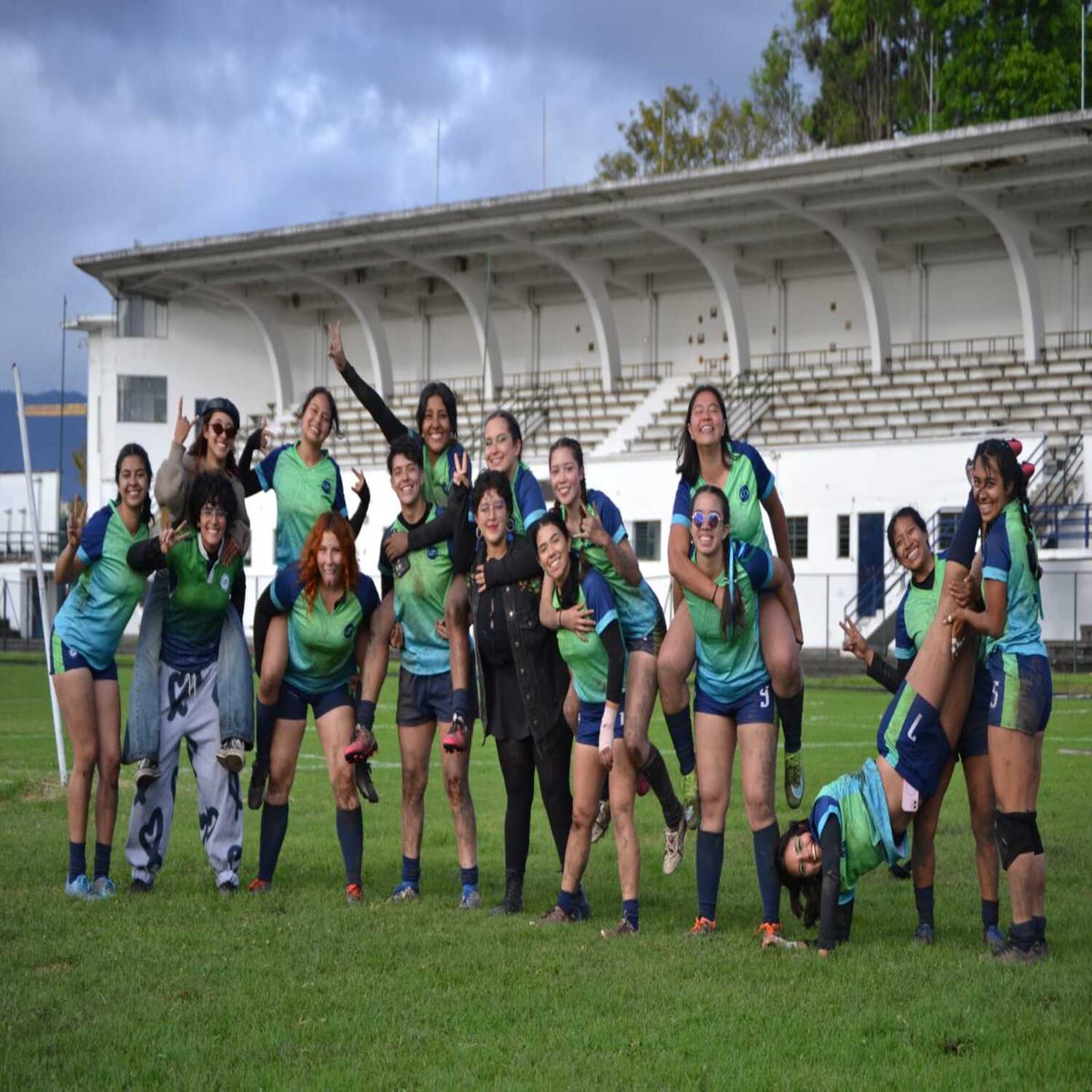asciendeenred's tweet photo. Escuchen este programa: Universidad Nacional, campeona en Rugby femenino, Ascun Distrital 2026, en el siguiente link: https://t.co/SBEYLTLwO9 https://t.co/kOnBmEcT6S