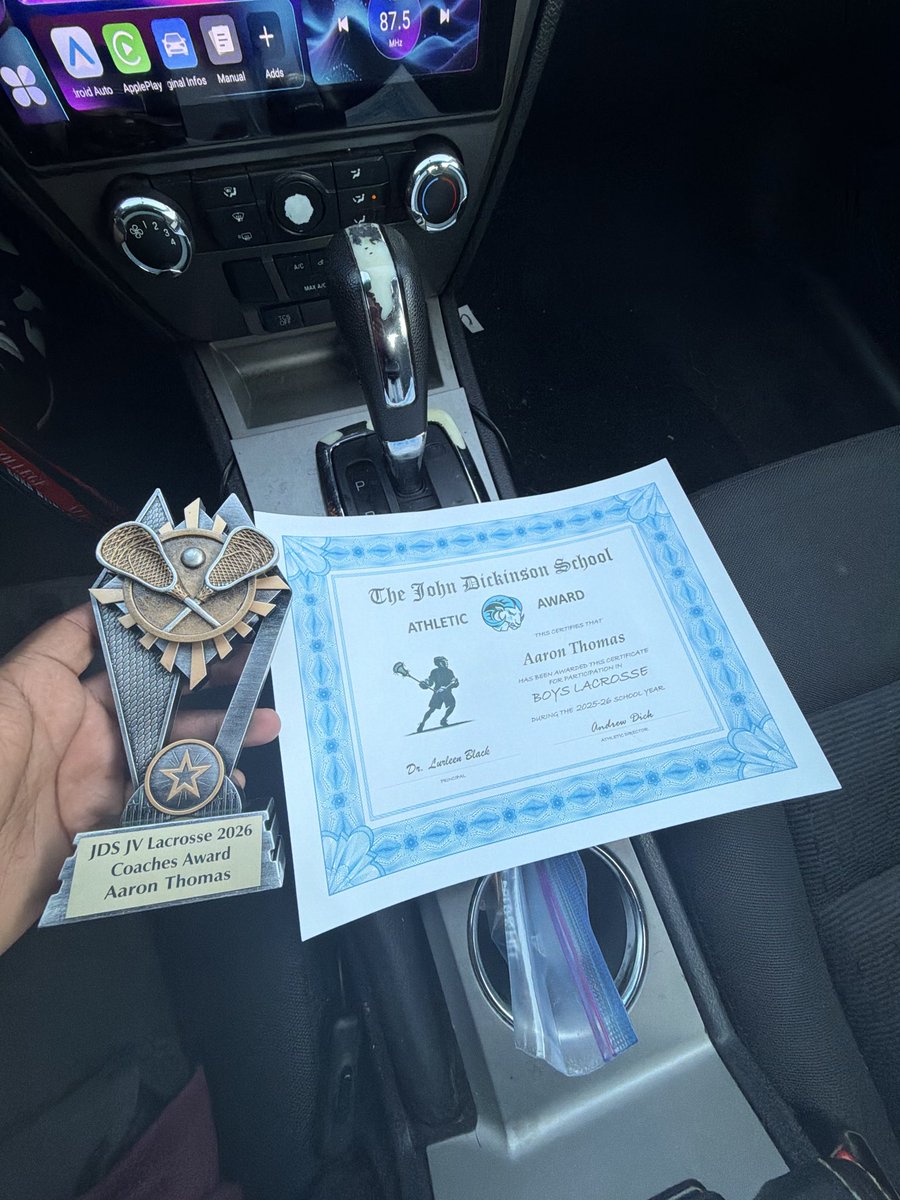 1up_AT's tweet photo. Beyond Blessed to receive a Season Award and a Certificate for Lacrosse one last time. https://t.co/cazHCxDtxQ