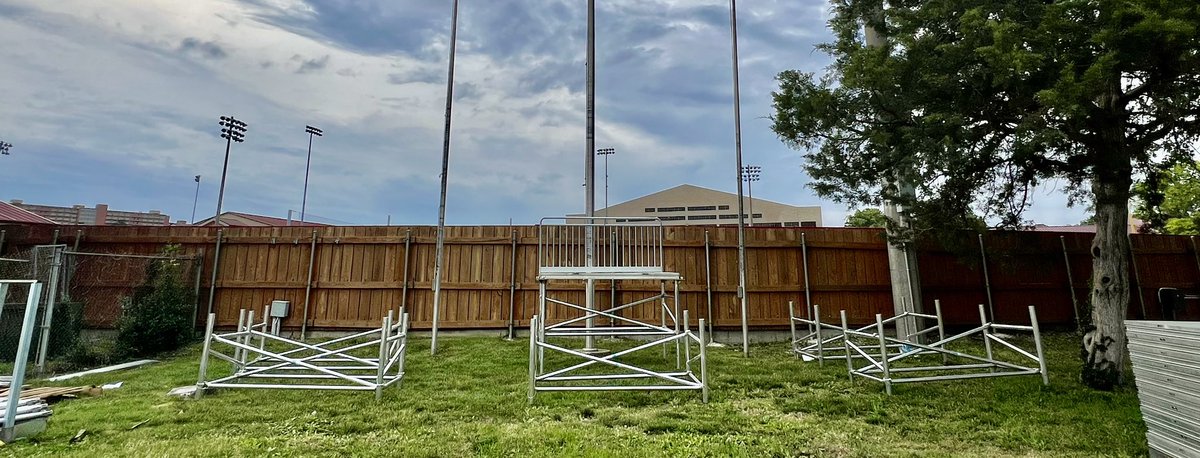 HeroesOfMtOread's tweet photo. First look at @kubaseball “The Backyard Decks”! Scaffolding peeking over the wall, for drunk dudes to fall “ass over teakettle” out of! #CrankTheHog LFG! https://t.co/qrmK0i0zPv