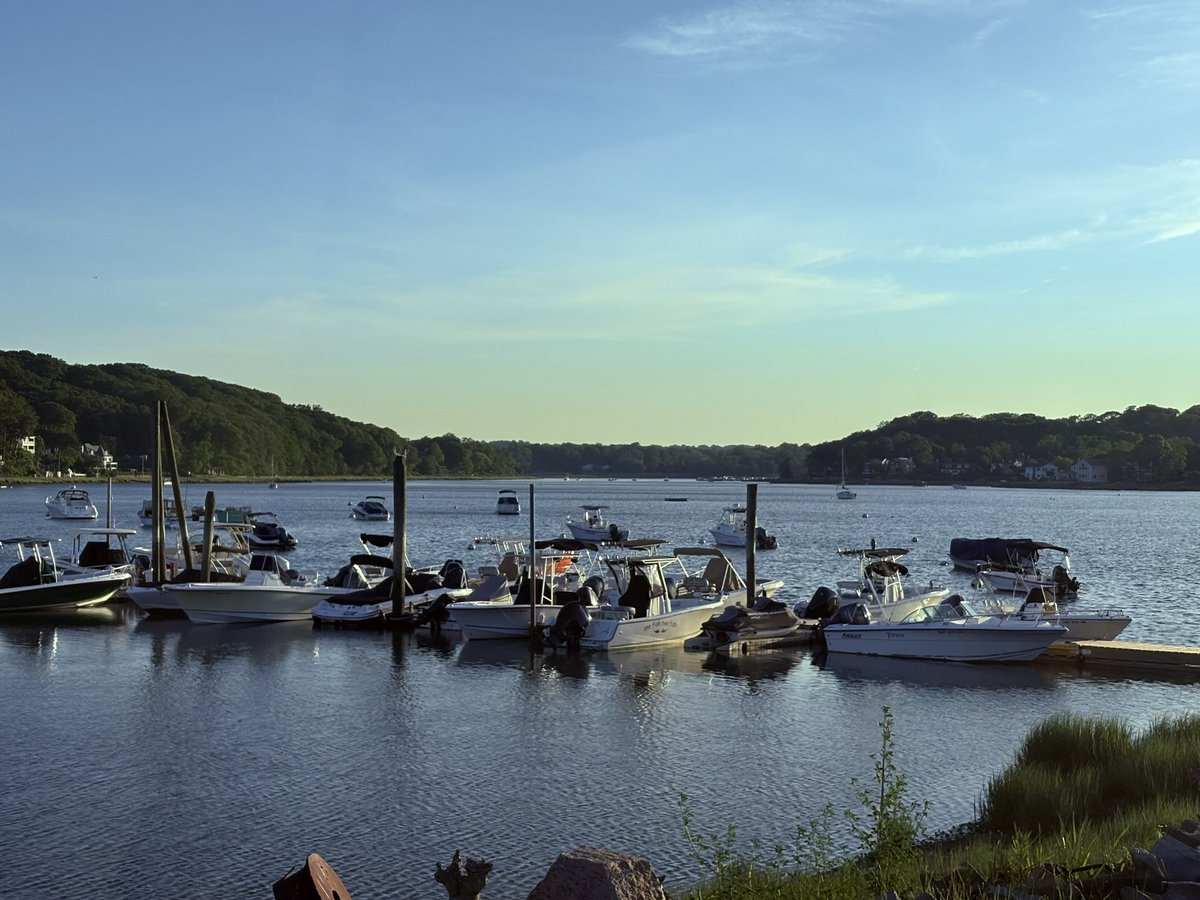 BeccaC78's tweet photo. A hometown made for summer ☀️🌊🧉 https://t.co/inMTKFMXgk