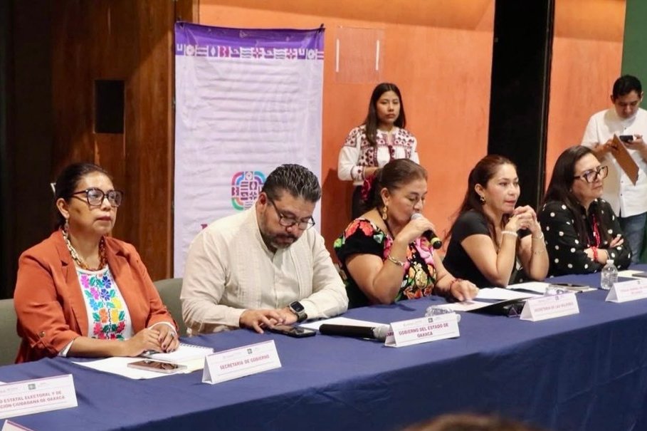 TEEOax's tweet photo. La Magistrada Presidenta del #TEEO Sandra Perez Cruz, asistió a la Primera Sesión Ordinaria 2026 del Sistema Estatal de Prevención, Atención, Sanción y Erradicación de la Violencia de Género contra las Mujeres, convocada por la @SM_GobOax a través de su titular @RogeliaGLuis. https://t.co/xgGc58BR5o