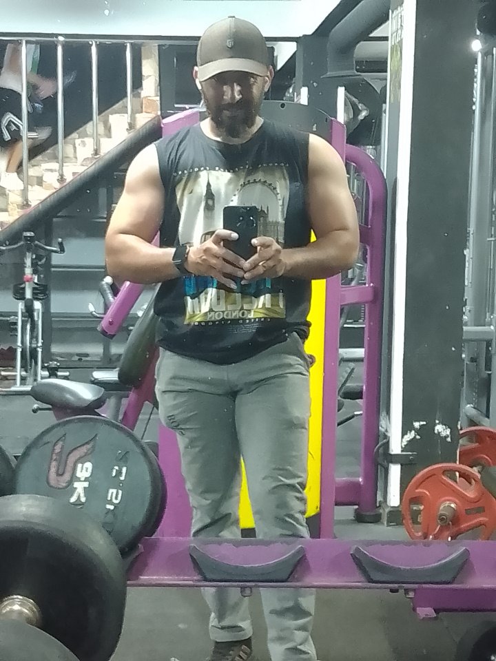 daramicorleon's tweet photo. Never give up 
#GymLife #FitnessJourney #MoroccanFit #StayStrongAndShine #Dedication #HealthyLiving #WorkoutMotivation #FitLife https://t.co/xlOVojnYrl