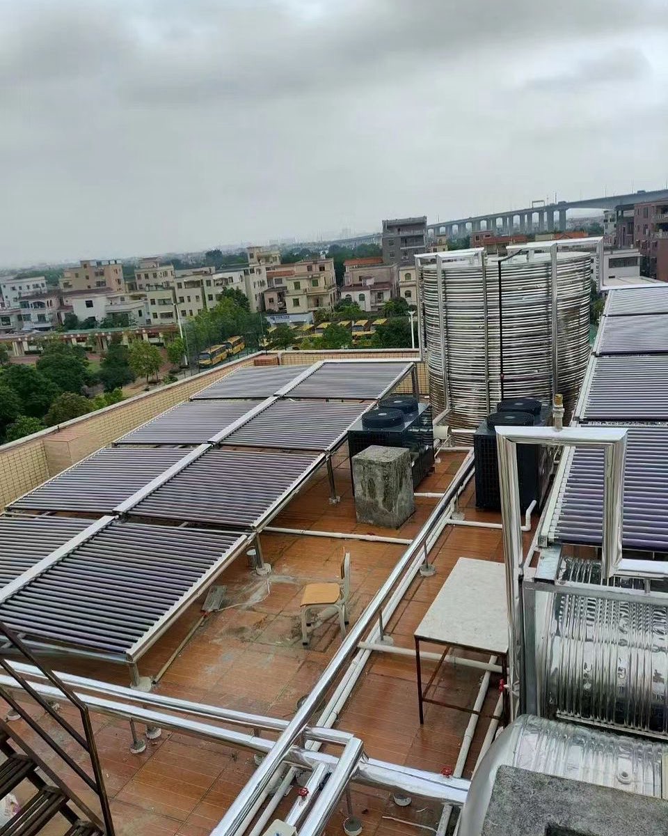 HeatPumpJoseph's tweet photo. The combination of heat pump water heaters and solar water heaters can make the hot water system more energy efficient.
Website: https://t.co/5gIEad8f1X https://t.co/u8oaR4OrA2