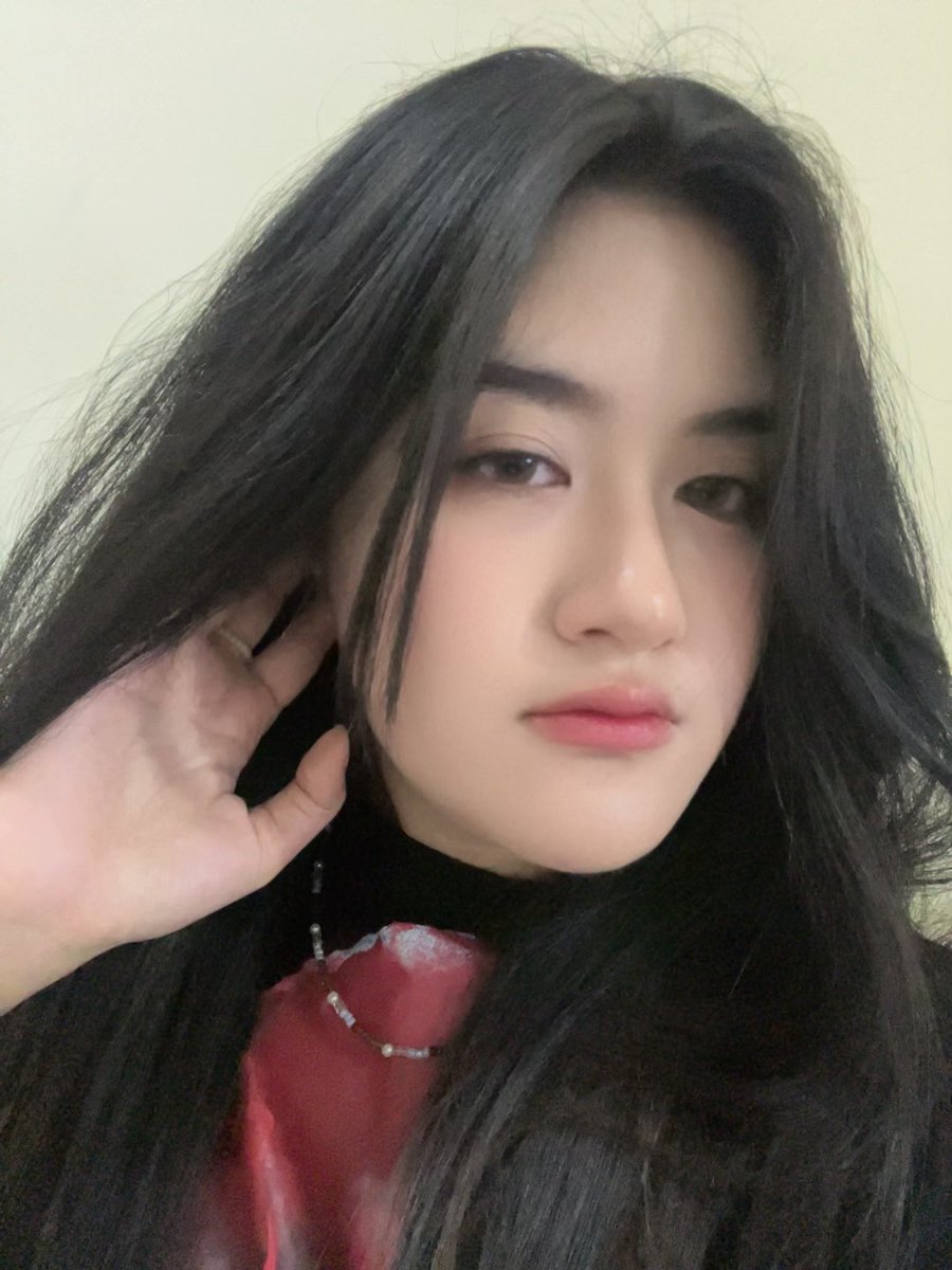notvorie's tweet photo. wujud manusia tidak tidur dikarenakan kelas pagi ^^ https://t.co/j18Jj0PRHl