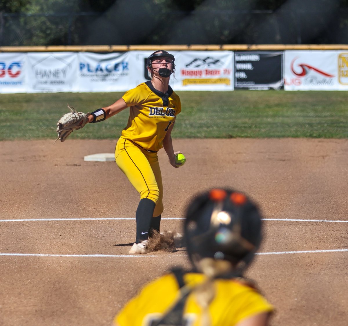 J_Georgeson26's tweet photo. Mikayla Finn gets out of a jam with runners in the corners. DO up 5-0 in the middle of the fourth. https://t.co/evPEkEIf3f