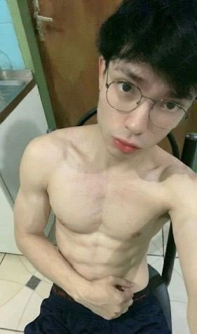 MendesGe0's tweet photo. nerdzin do pau grande 🤓☝🏻 https://t.co/QbZf0dYLci