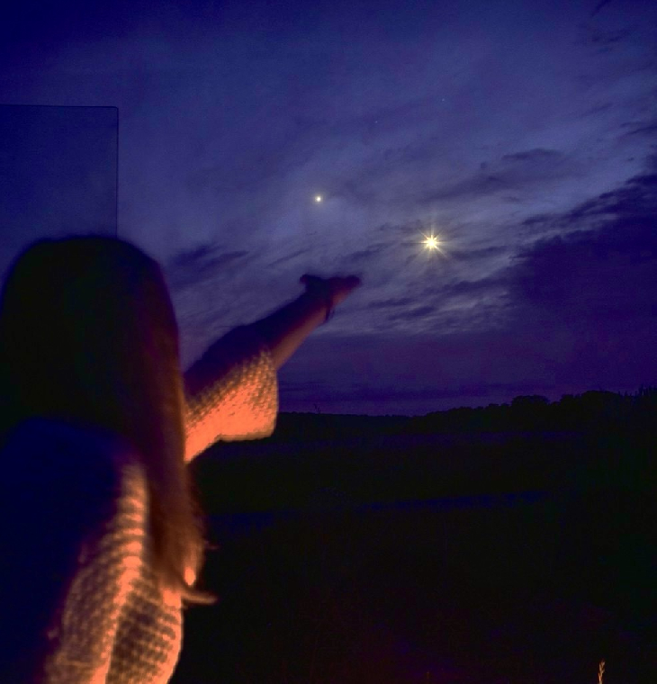 Astro_Mundane's tweet photo. Venus draws nearer to Jupiter in French skies.  💜💫 https://t.co/Y0Nk0Xdd9g