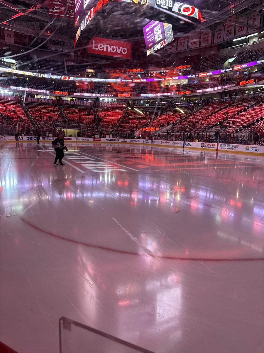 PrimetimeSamWoo's tweet photo. Who will win Game 2? 

Canes? Golden Knights? https://t.co/evxI19PGgQ