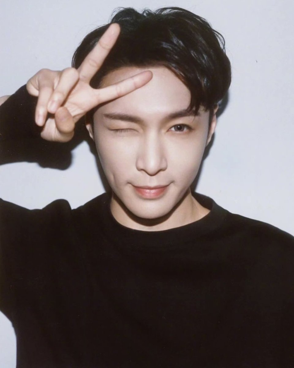 ranxback's tweet photo. I love these pics sm https://t.co/BLSPqn4mLX
