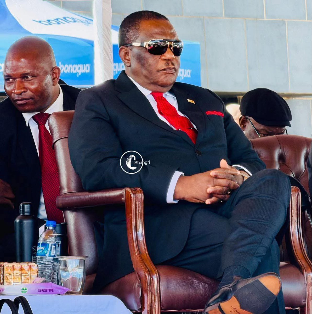 goppazzim1's tweet photo. @ProfJNMoyo Destroying ZANU PF from within, so you said. 

Hence CAB3. ED won't make it to 2030, akura.

Handei Tione

 @cdesetfree @begottensun @RexMidzi @mawarirej @BitiTendai @Jamwanda2 @Hon_Kasukuwere @TendaiChirau @ali_naka @bla_bidza @ChambatiLevison @TembaMliswa https://t.co/WHbBc0QbOM