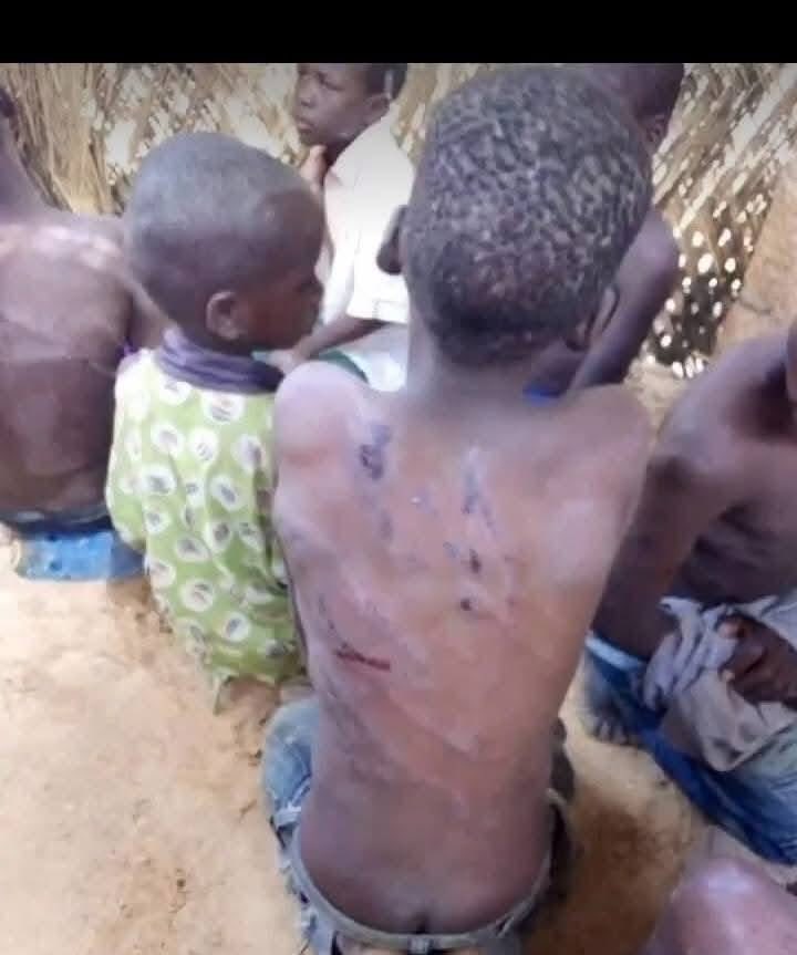 Kb_Internation's tweet photo. This Nigerian government has failed and is incompetent. People are being killed and kidnapped, yet they show total unconcern. A Nigerian citizen has no freedom in their own country; even an animal in another country has a better life than them. Therefore, we are not fools to vote for Tinubu for a second term. He is incompetent. May God bring an end to this oppressive government.